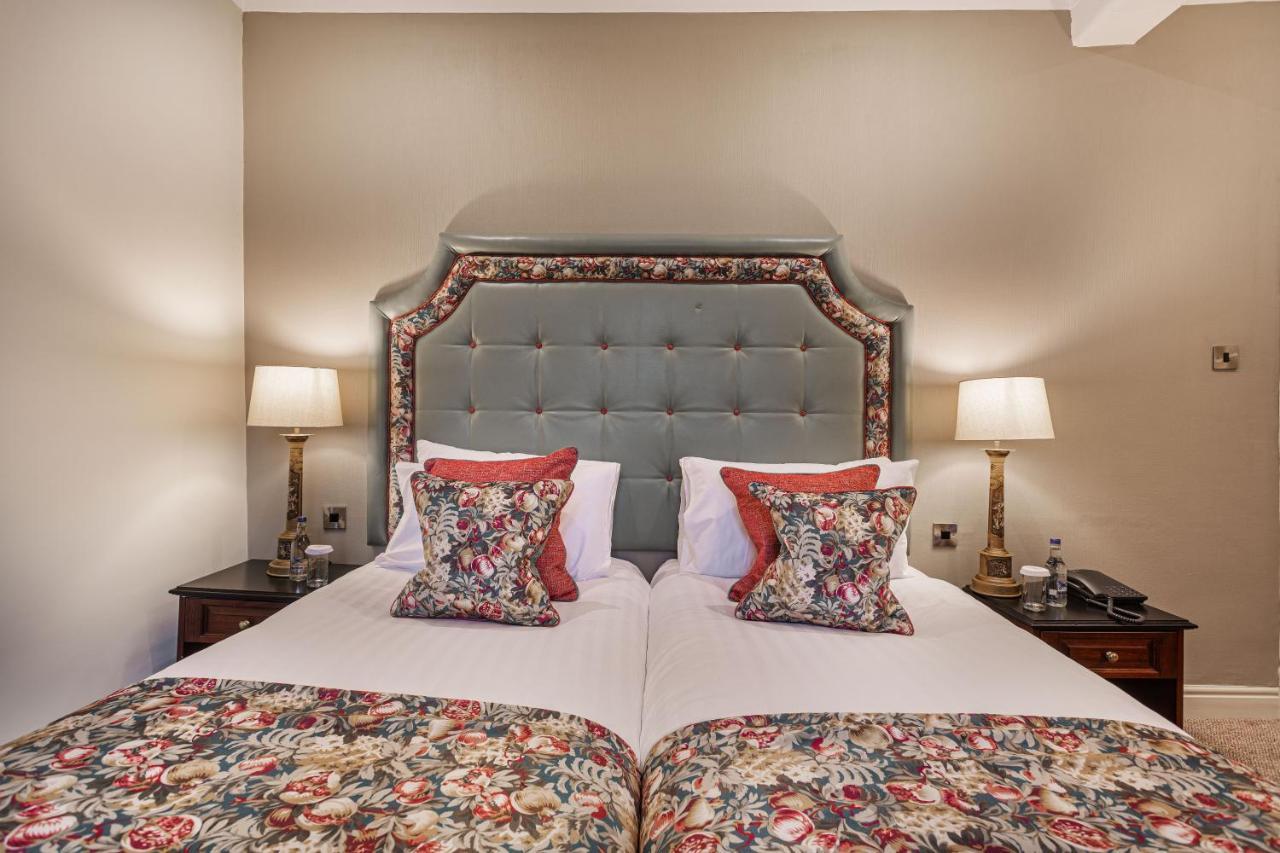 The Wynnstay Hotel, Oswestry, Shropshire Eksteriør billede