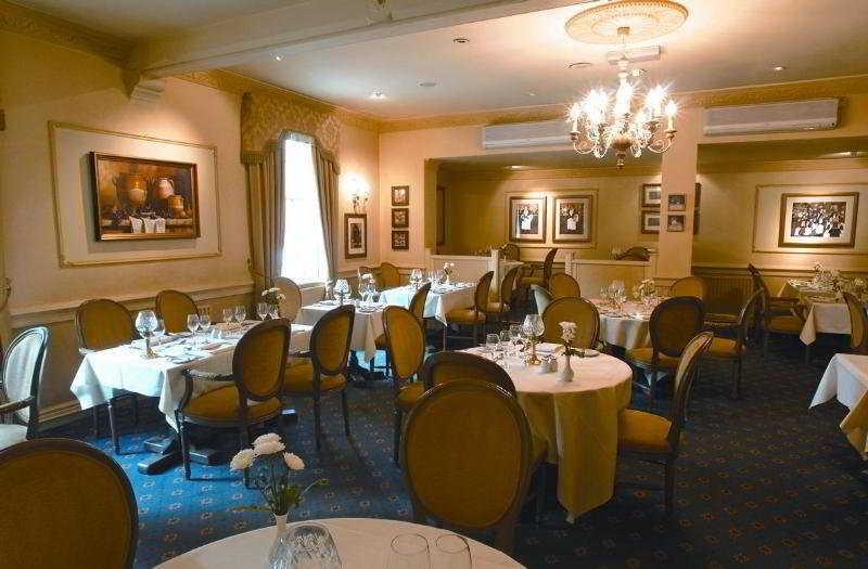The Wynnstay Hotel, Oswestry, Shropshire Eksteriør billede