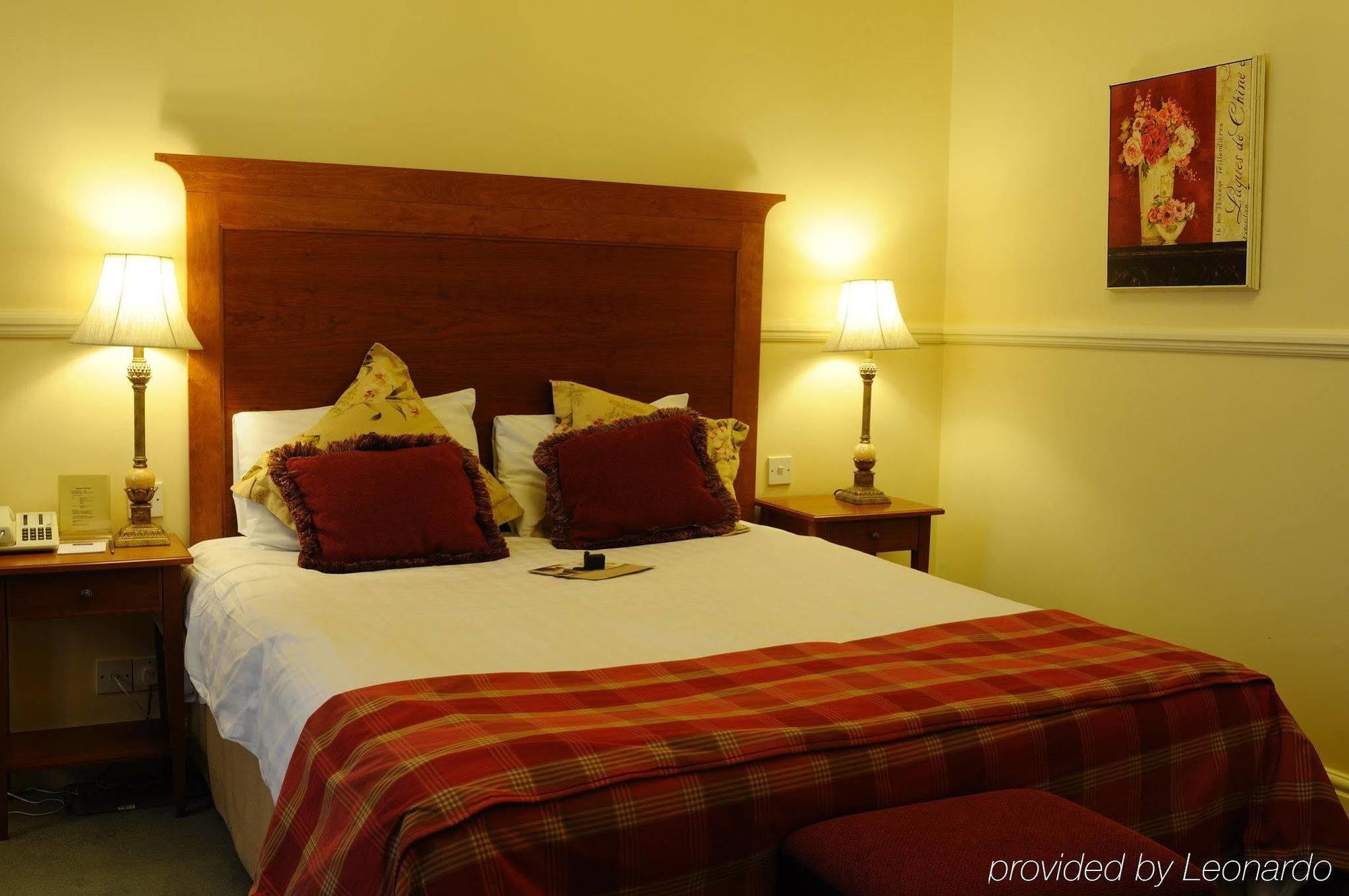 The Wynnstay Hotel, Oswestry, Shropshire Eksteriør billede